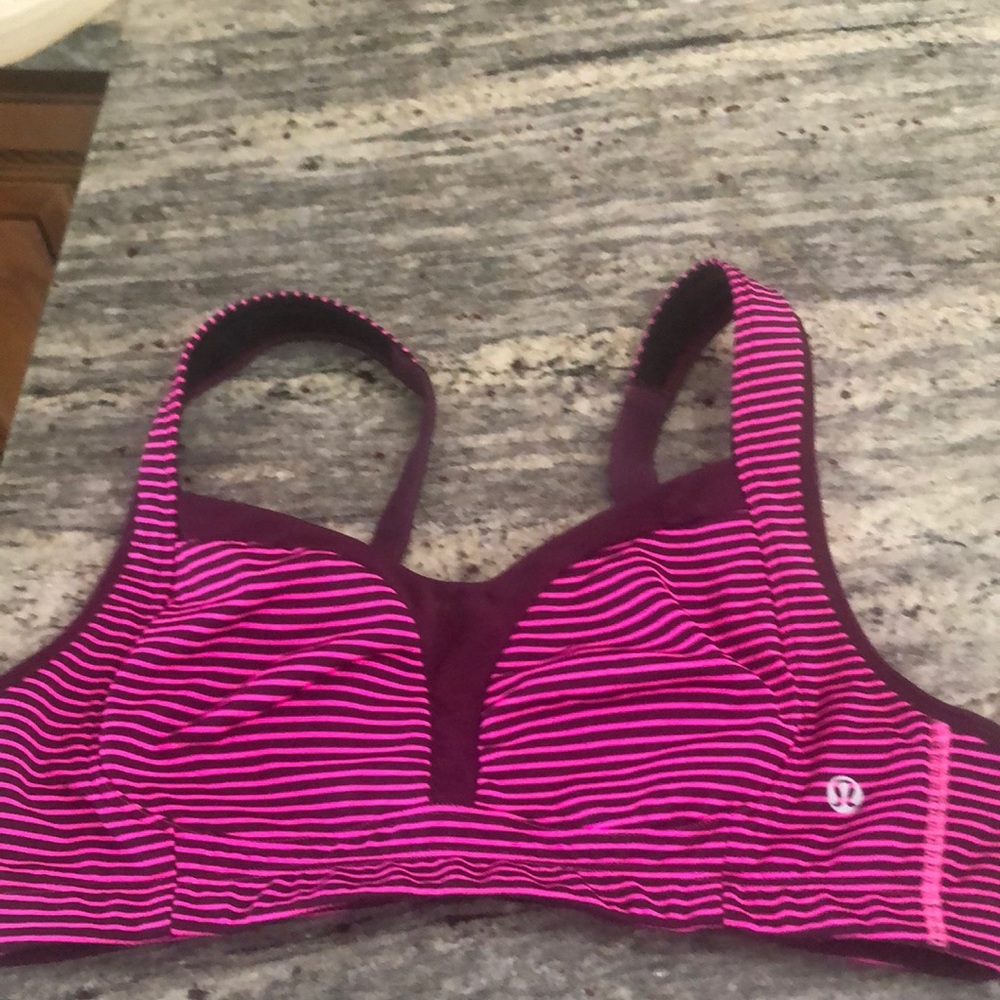 Lululemon sport bra